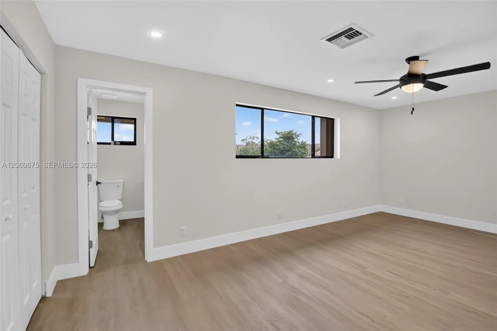 9575 NW 38th Pl Sunrise, FL 33351