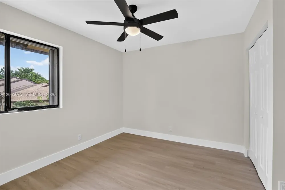 9575 NW 38th Pl Sunrise, FL 33351