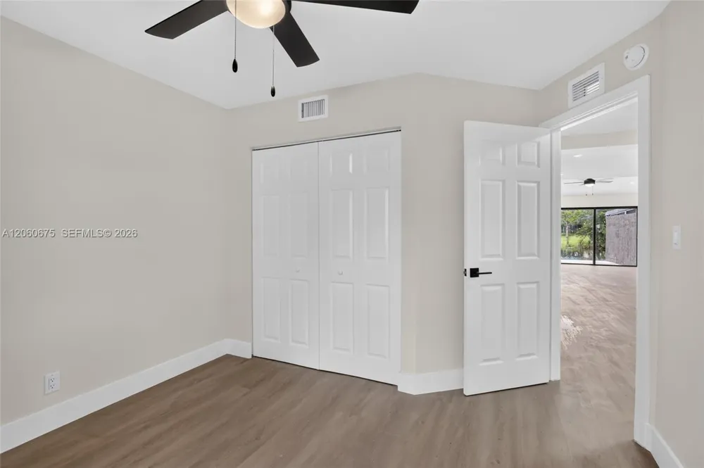 9575 NW 38th Pl Sunrise, FL 33351
