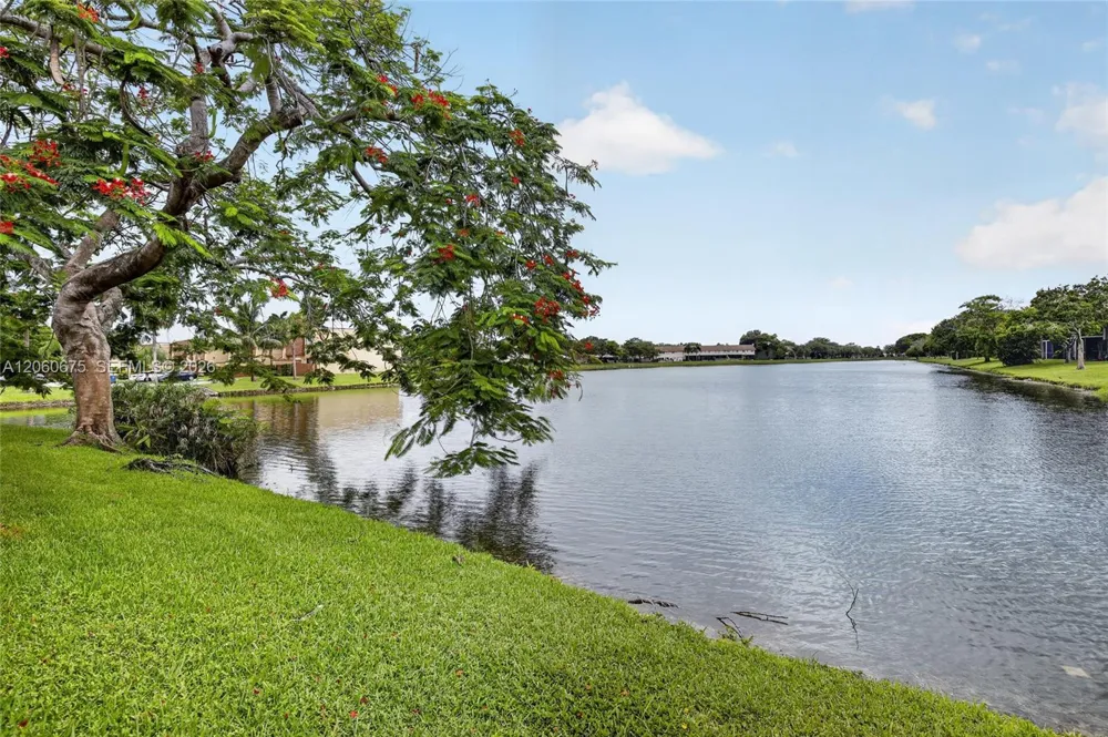 9575 NW 38th Pl Sunrise, FL 33351