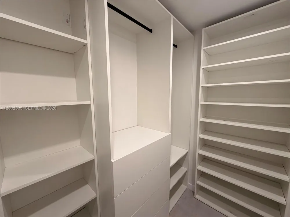 151 Crandon Blvd #524 Key Biscayne, FL 33149