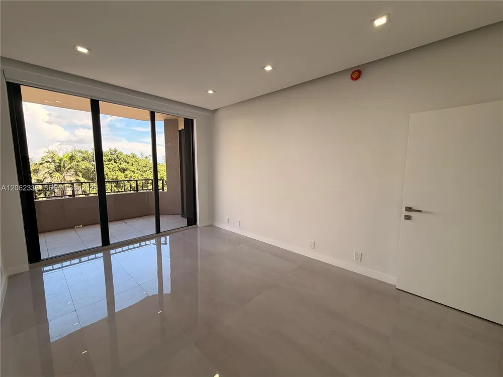 151 Crandon Blvd #524 Key Biscayne, FL 33149