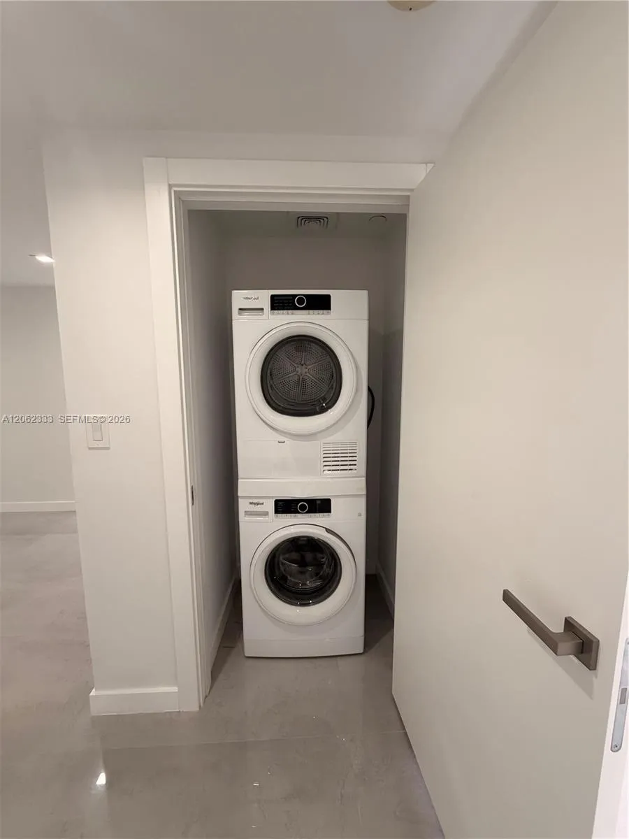 151 Crandon Blvd #524 Key Biscayne, FL 33149