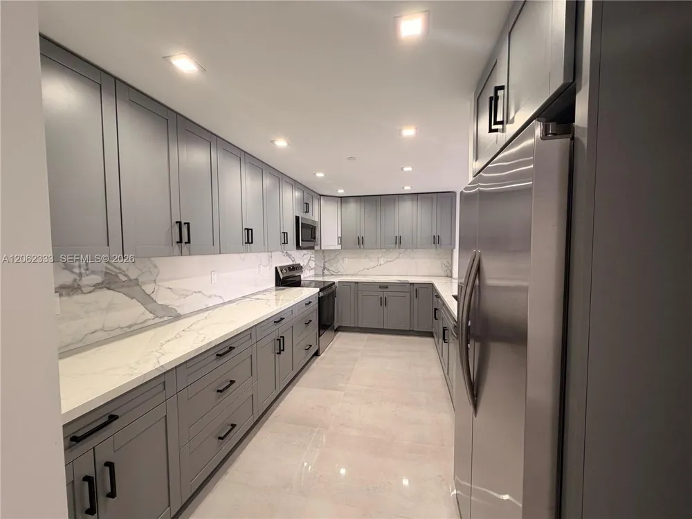 151 Crandon Blvd #524 Key Biscayne, FL 33149