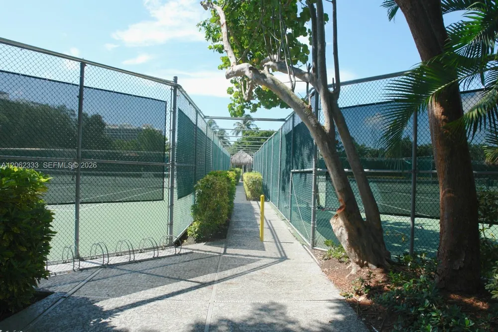 151 Crandon Blvd #524 Key Biscayne, FL 33149