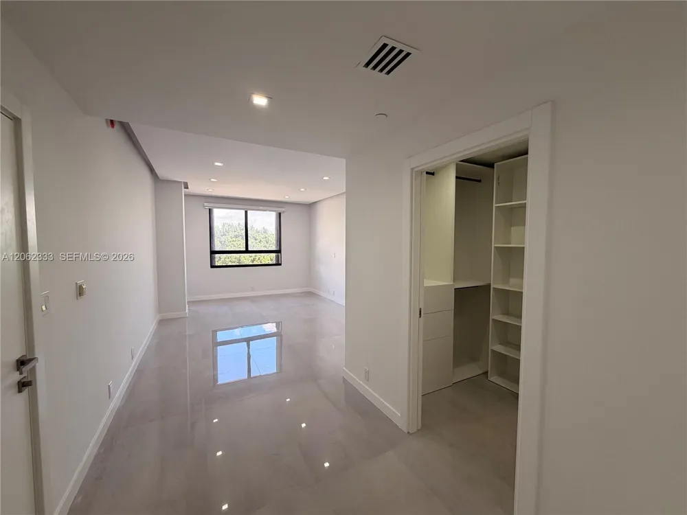 151 Crandon Blvd #524 Key Biscayne, FL 33149