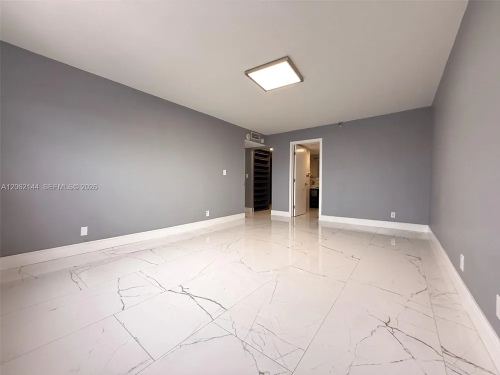 290 174th St #1005 Sunny Isles Beach, FL 33160