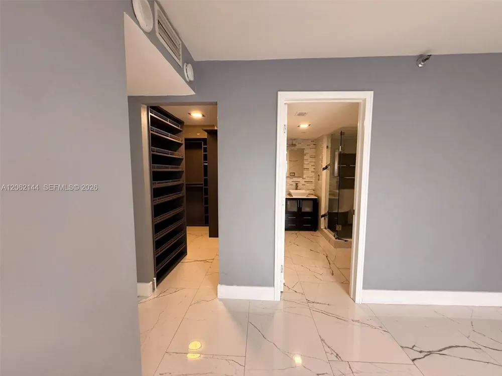 290 174th St #1005 Sunny Isles Beach, FL 33160