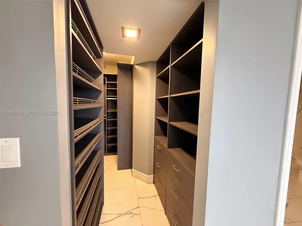 290 174th St #1005 Sunny Isles Beach, FL 33160