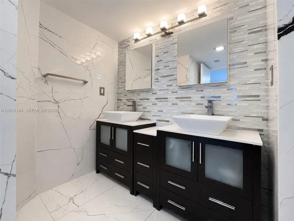 290 174th St #1005 Sunny Isles Beach, FL 33160