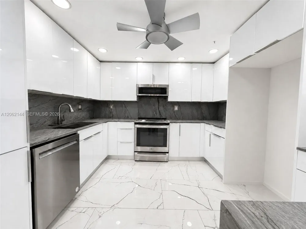 290 174th St #1005 Sunny Isles Beach, FL 33160
