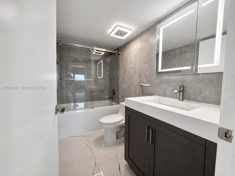 290 174th St #1005 Sunny Isles Beach, FL 33160