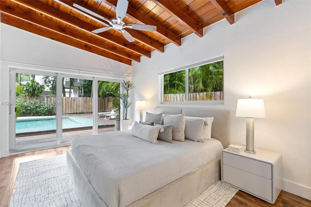 3700 Loquat Ave Miami, FL 33133