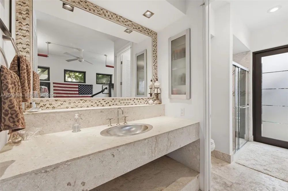 10708 Indian Trl Davie, FL 33328