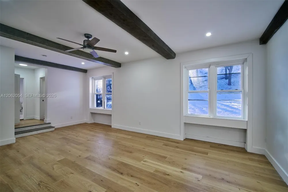 189 Mc Namara Rd 