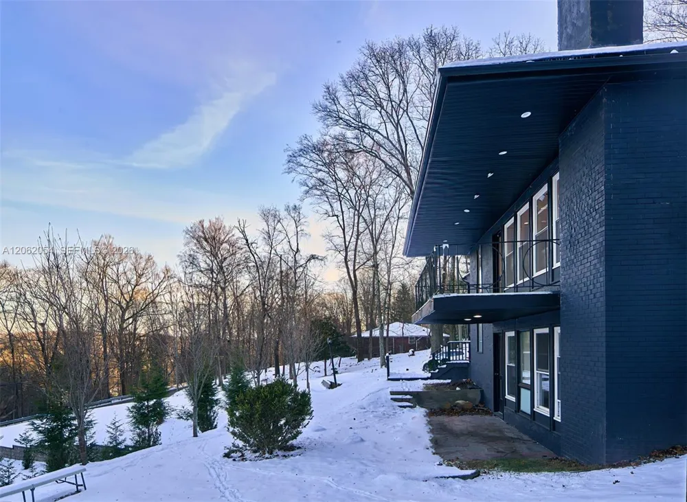 189 Mc Namara Rd 