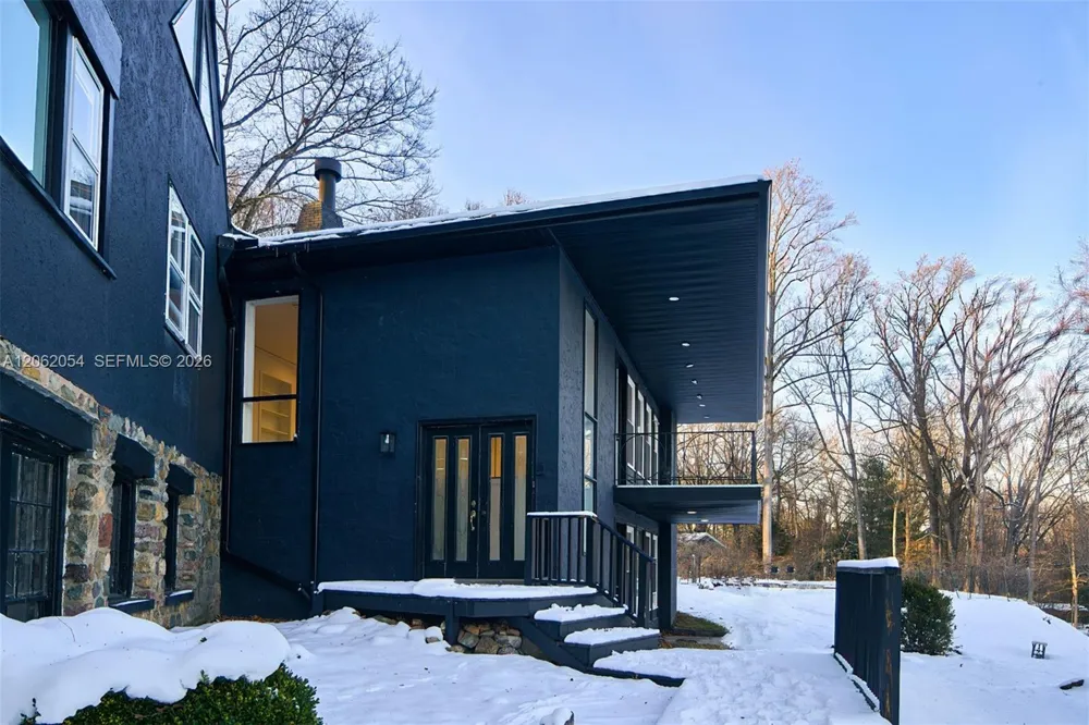 189 Mc Namara Rd 