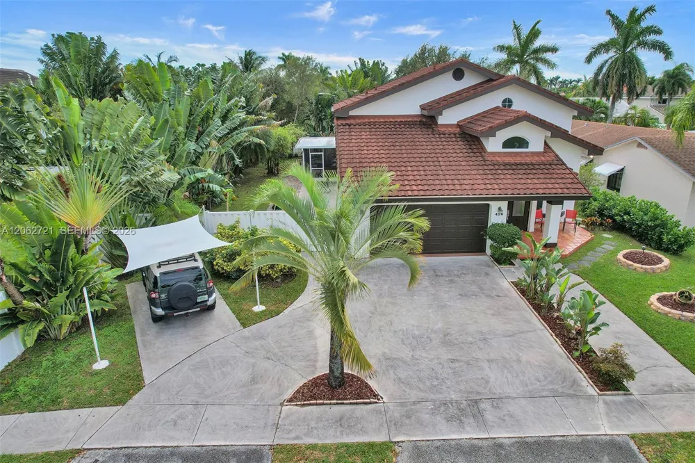 426 SE 5th St Dania Beach, FL 33004
