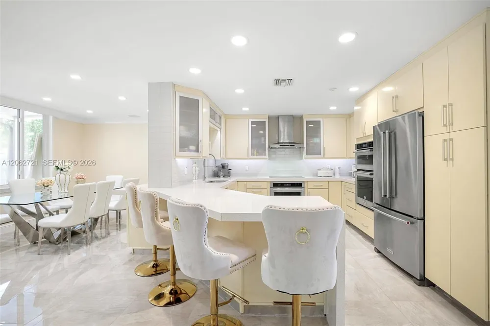 426 SE 5th St Dania Beach, FL 33004