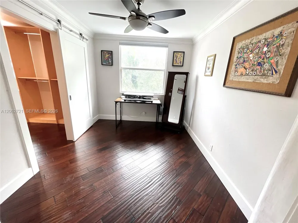 426 SE 5th St Dania Beach, FL 33004