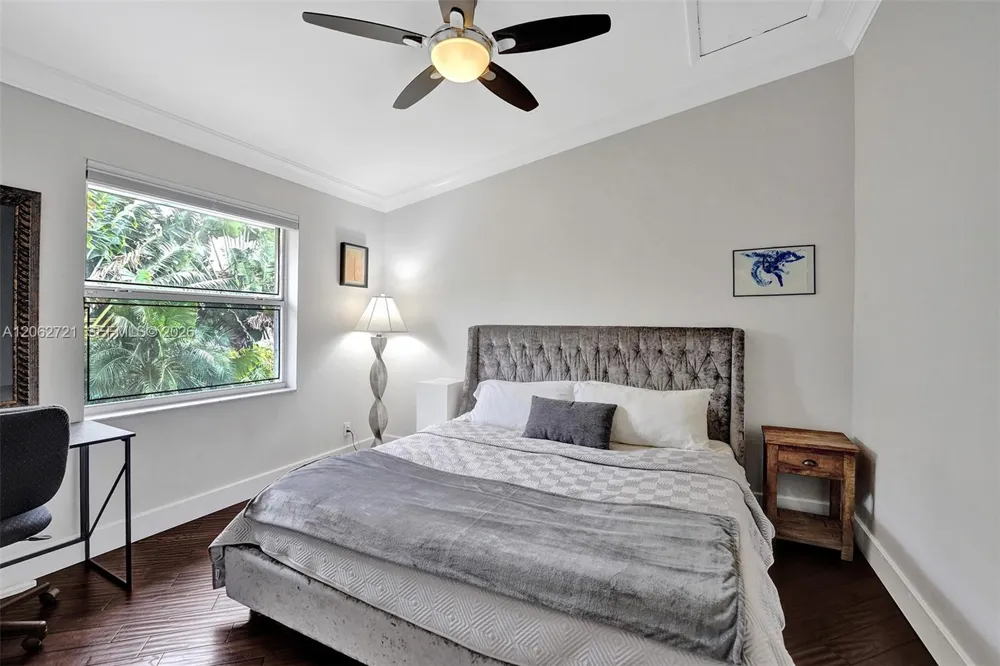 426 SE 5th St Dania Beach, FL 33004