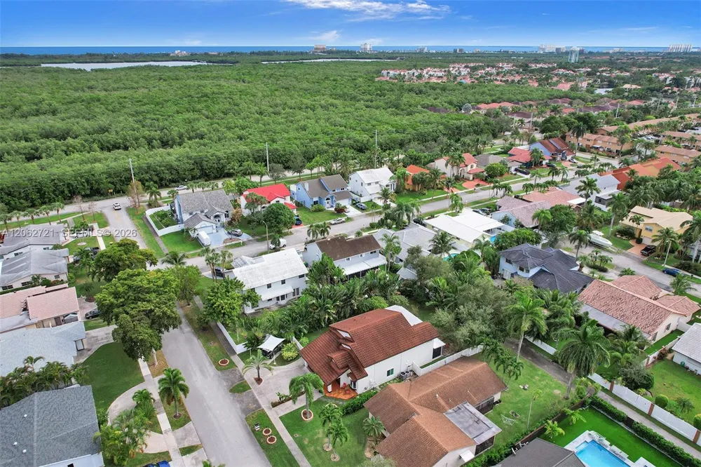 426 SE 5th St Dania Beach, FL 33004