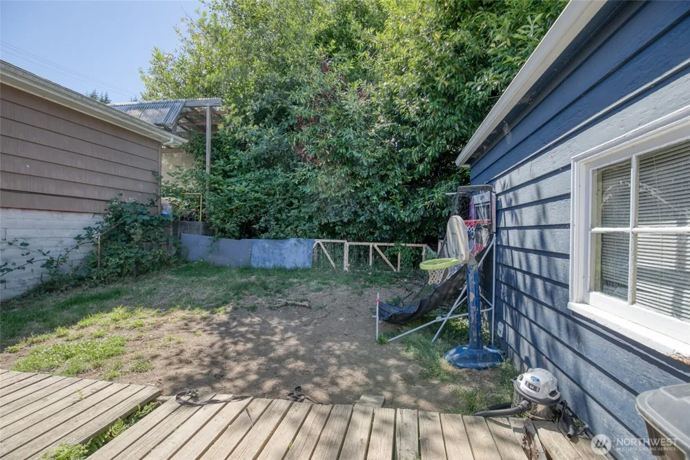 1505 B STREET Aberdeen, WA 98520