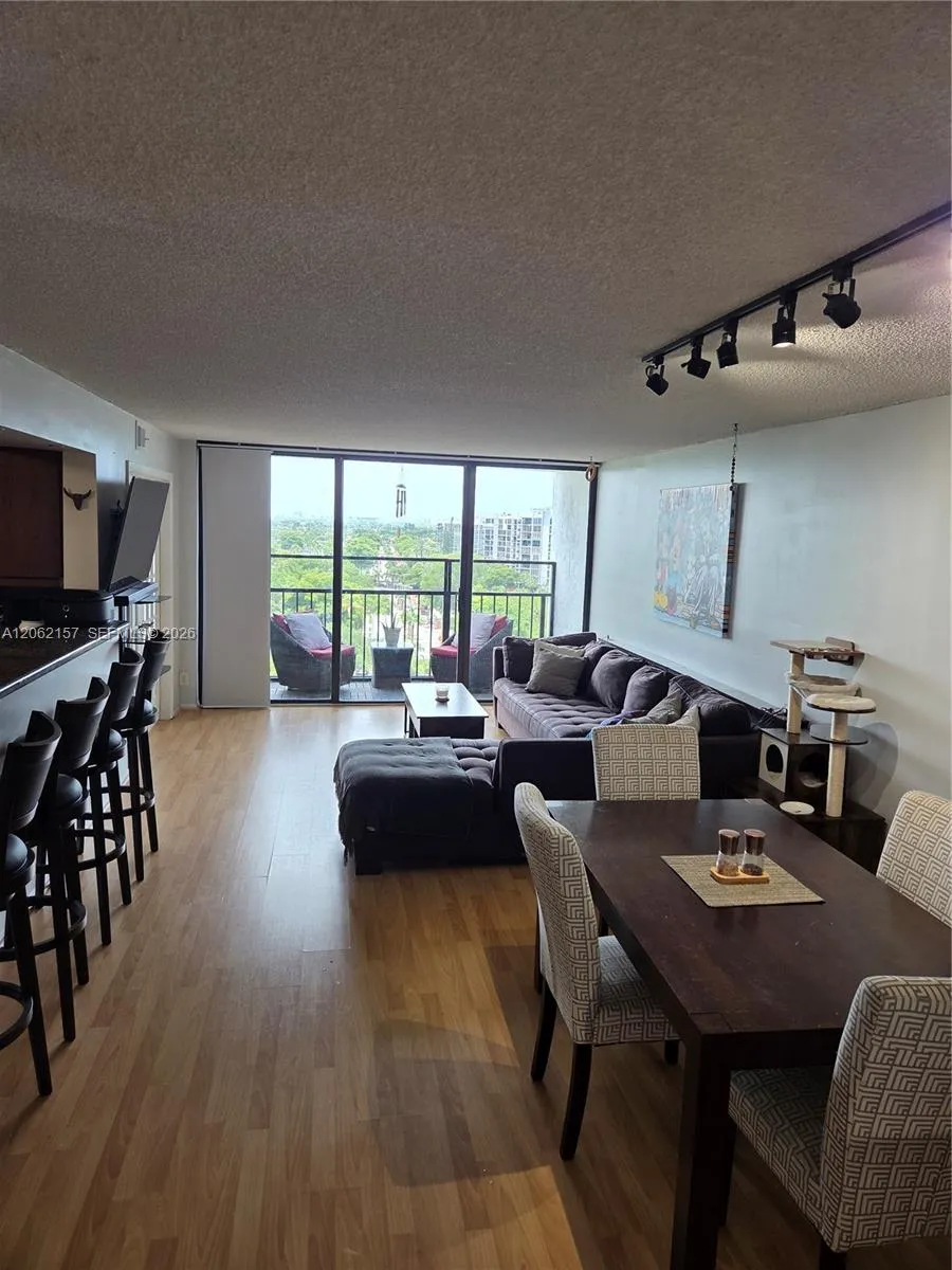 200 Leslie Dr #1029 Hallandale Beach, FL 33009