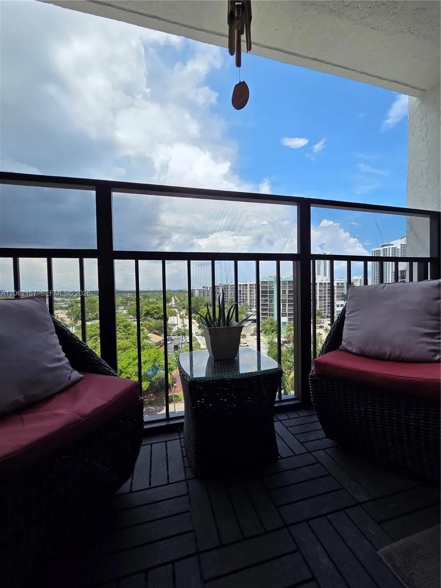 200 Leslie Dr #1029 Hallandale Beach, FL 33009