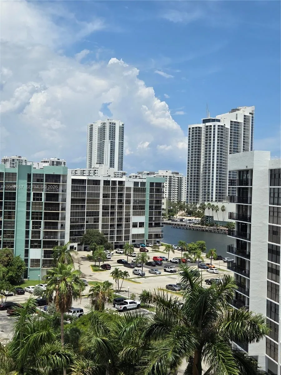 200 Leslie Dr #1029 Hallandale Beach, FL 33009