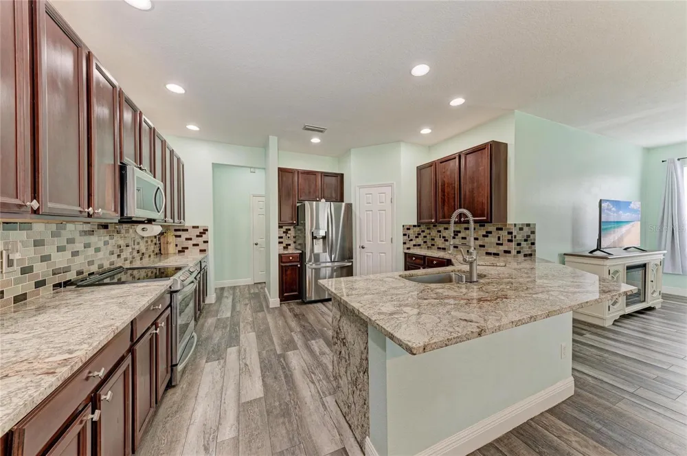 1656 PINYON PINE DR Sarasota, FL 34240