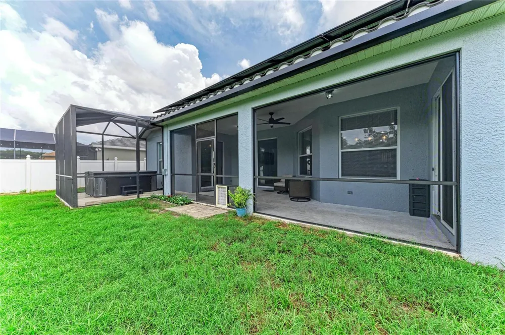 1656 PINYON PINE DR Sarasota, FL 34240