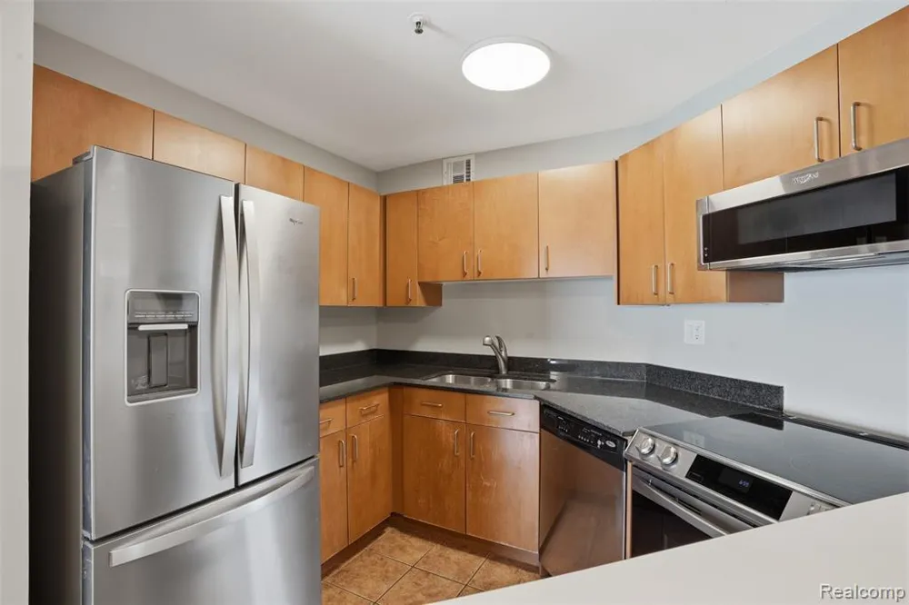 300 Riverfront Drive Detroit, MI 48226
