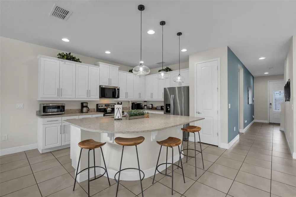 7685 FAIRFAX DRIVE Kissimmee, FL 34747