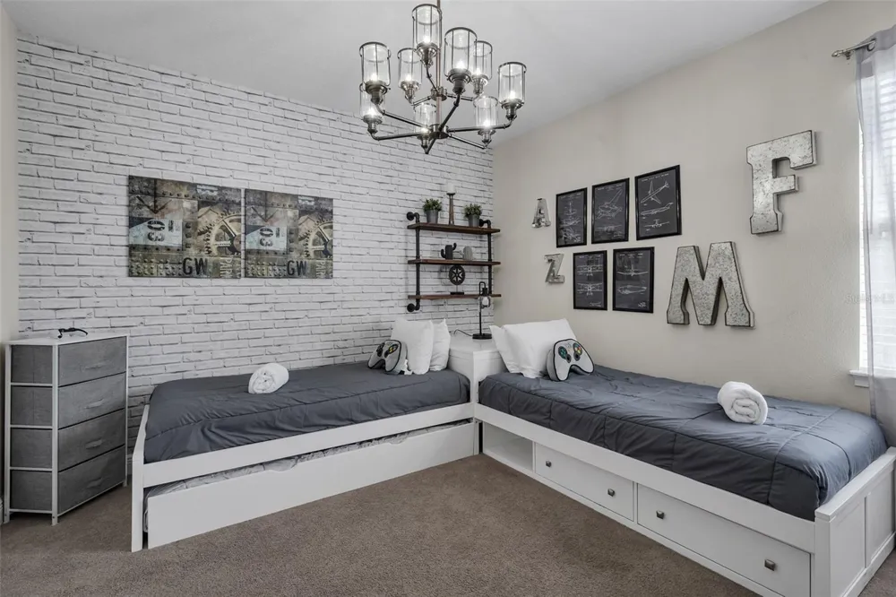 7685 FAIRFAX DRIVE Kissimmee, FL 34747