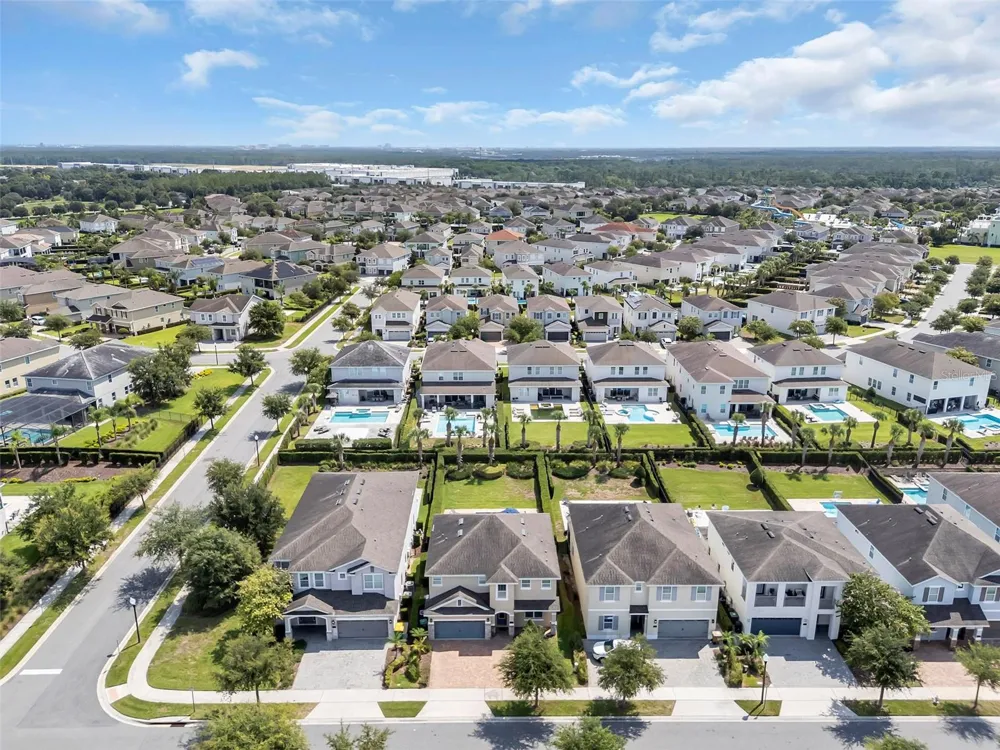 7685 FAIRFAX DRIVE Kissimmee, FL 34747