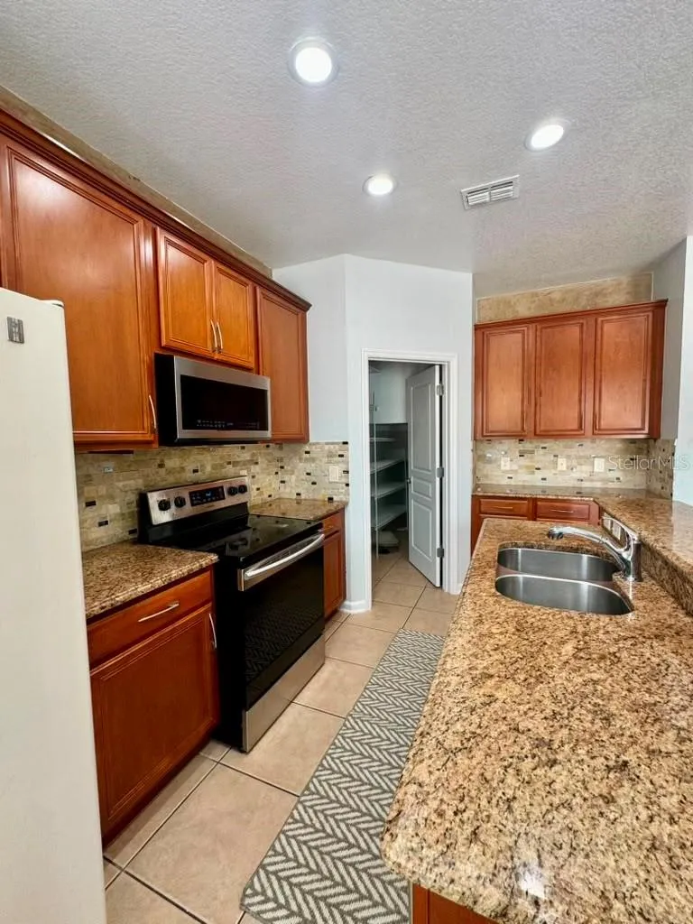 7713 JAILENE DRIVE Windermere, FL 34786