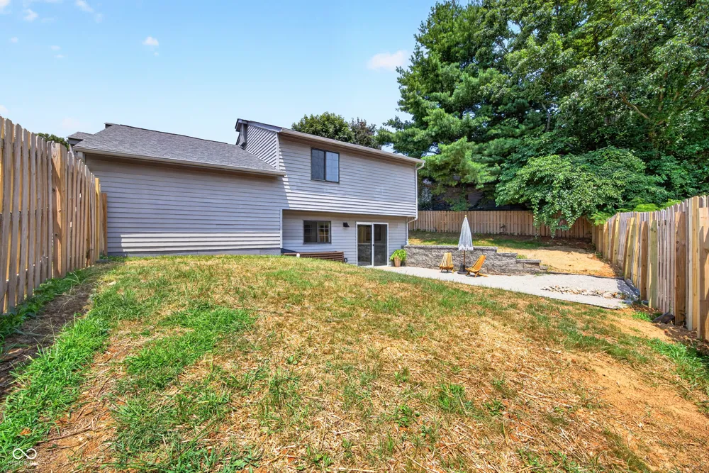 340 E Brittany Way Ellettsville, IN 47429