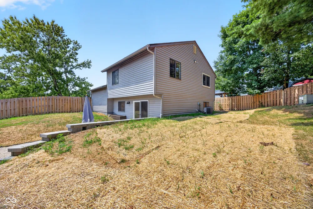 340 E Brittany Way Ellettsville, IN 47429