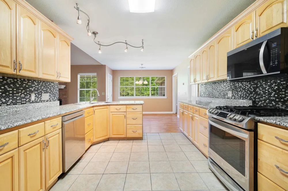 329 Helena Drive Powderly, TX 75473