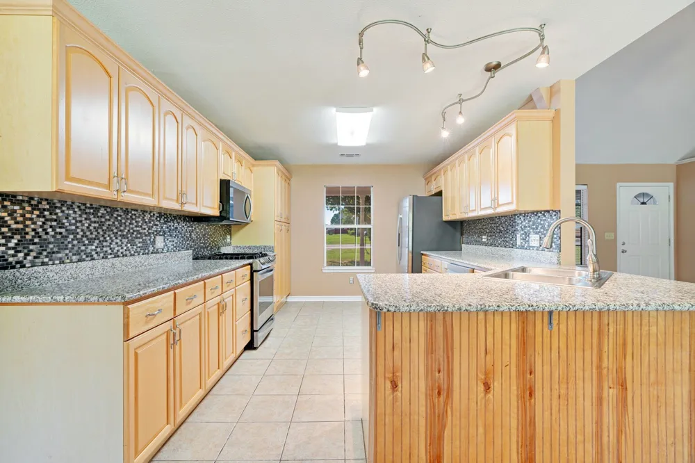 329 Helena Drive Powderly, TX 75473