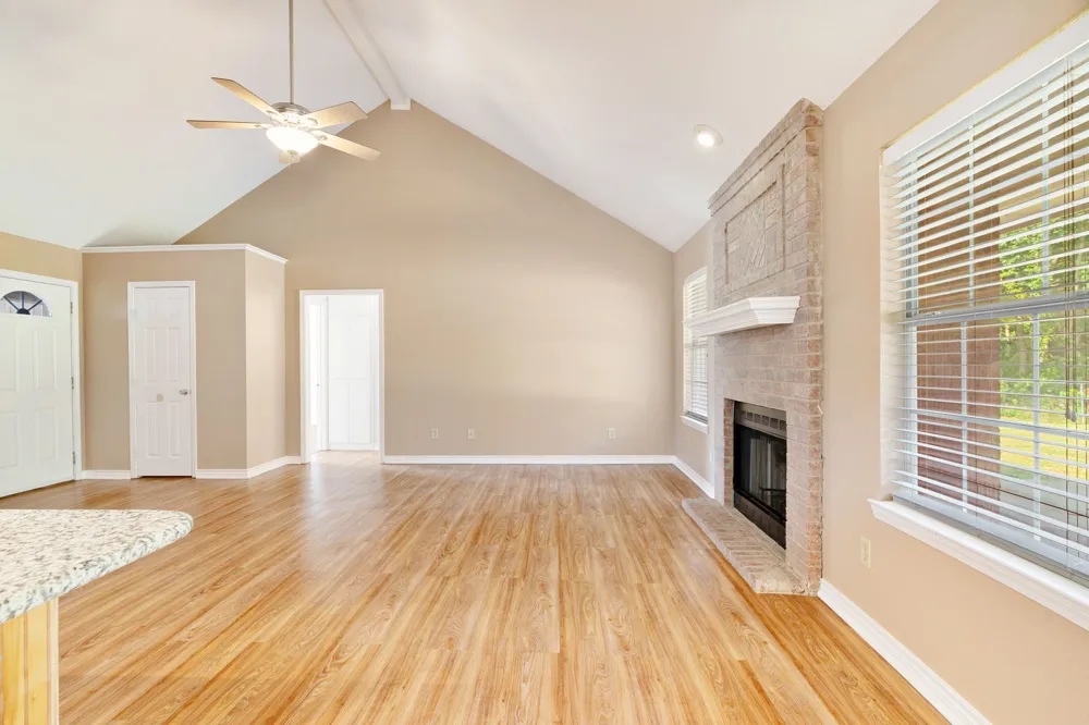329 Helena Drive Powderly, TX 75473