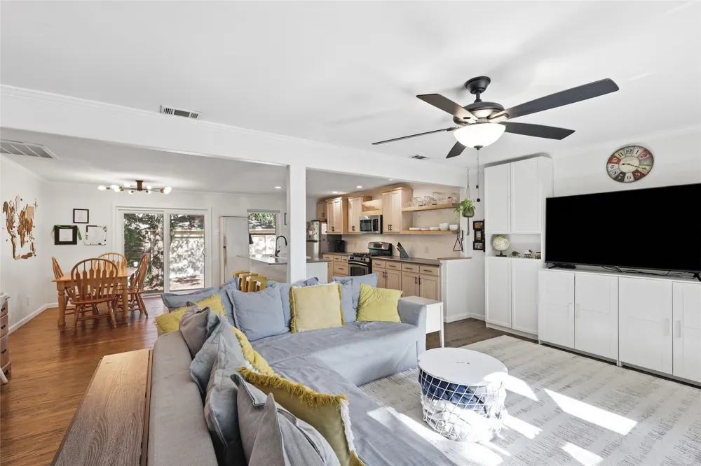 13227 Challaburton Drive Farmers Branch, TX 75234