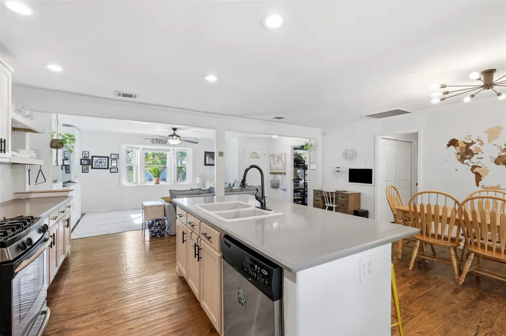13227 Challaburton Drive Farmers Branch, TX 75234