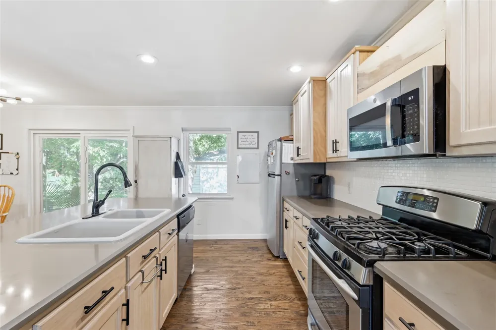 13227 Challaburton Drive Farmers Branch, TX 75234