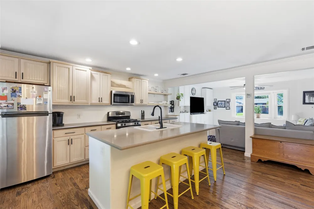13227 Challaburton Drive Farmers Branch, TX 75234