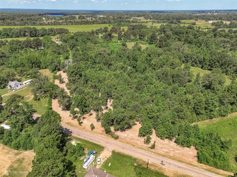 2 Percy Burns Road Springhill, LA 71075
