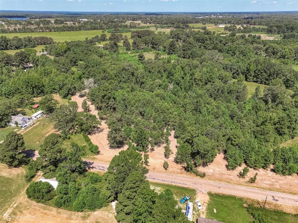 2 Percy Burns Road Springhill, LA 71075