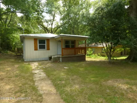 203 Peters Street