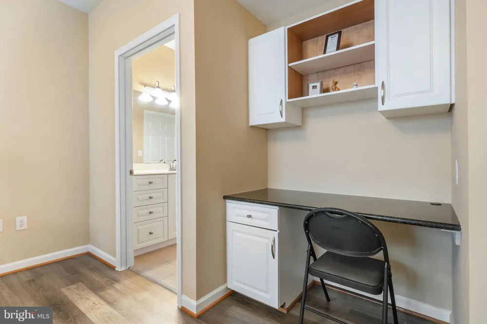 12909 CENTRE PARK CIRCLE #104 Herndon, VA 20171